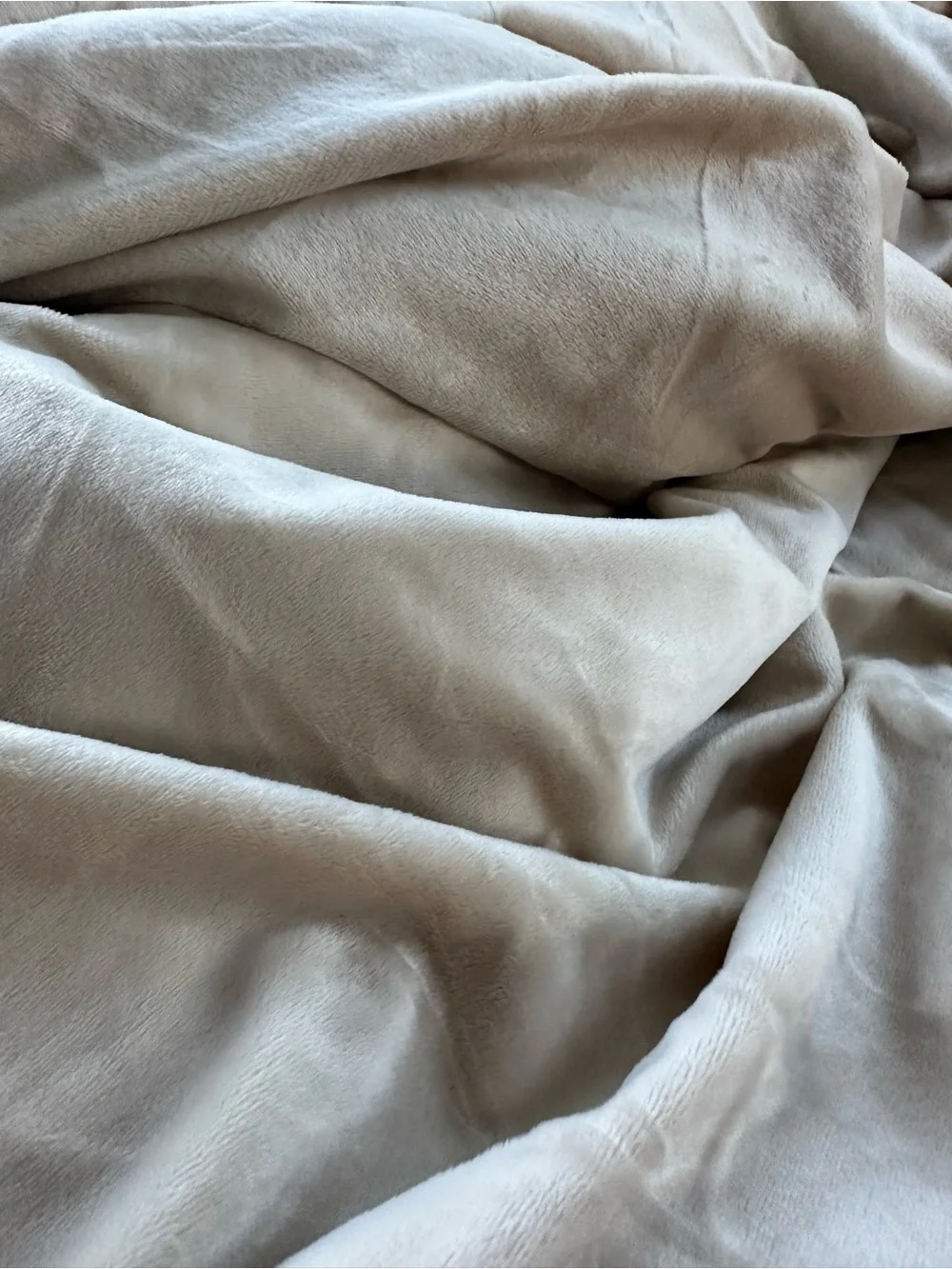 NWT Quince Luxury Faux Fur Throw in Champagne 60”x80”